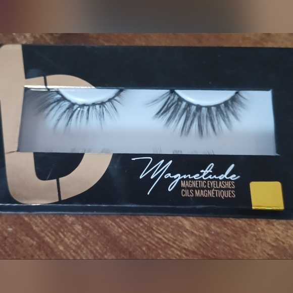 Magnetude Magnetic Eyelashes